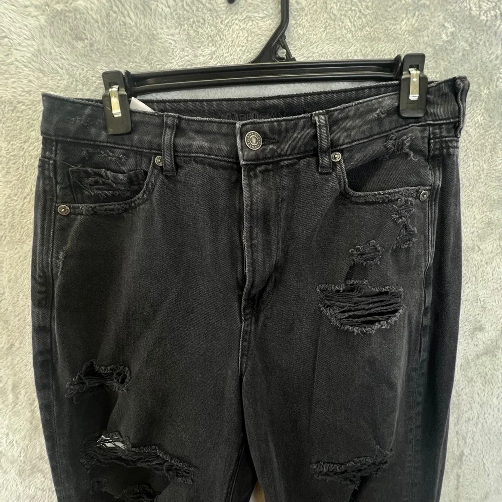 American Eagle Mom Jean High Waisted Distressed Washed Black Size 10 X-Long - Picture 4 of 9
